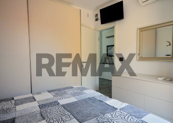 Camera / camera da letto - Two-room apartment via Cadorna
 
22, Savona - photo 20