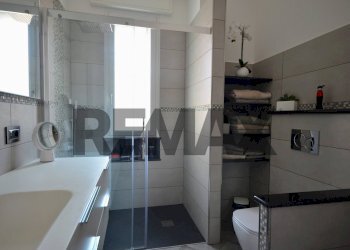 Bagno - Two-room apartment via Cadorna
 
22, Savona - photo 23