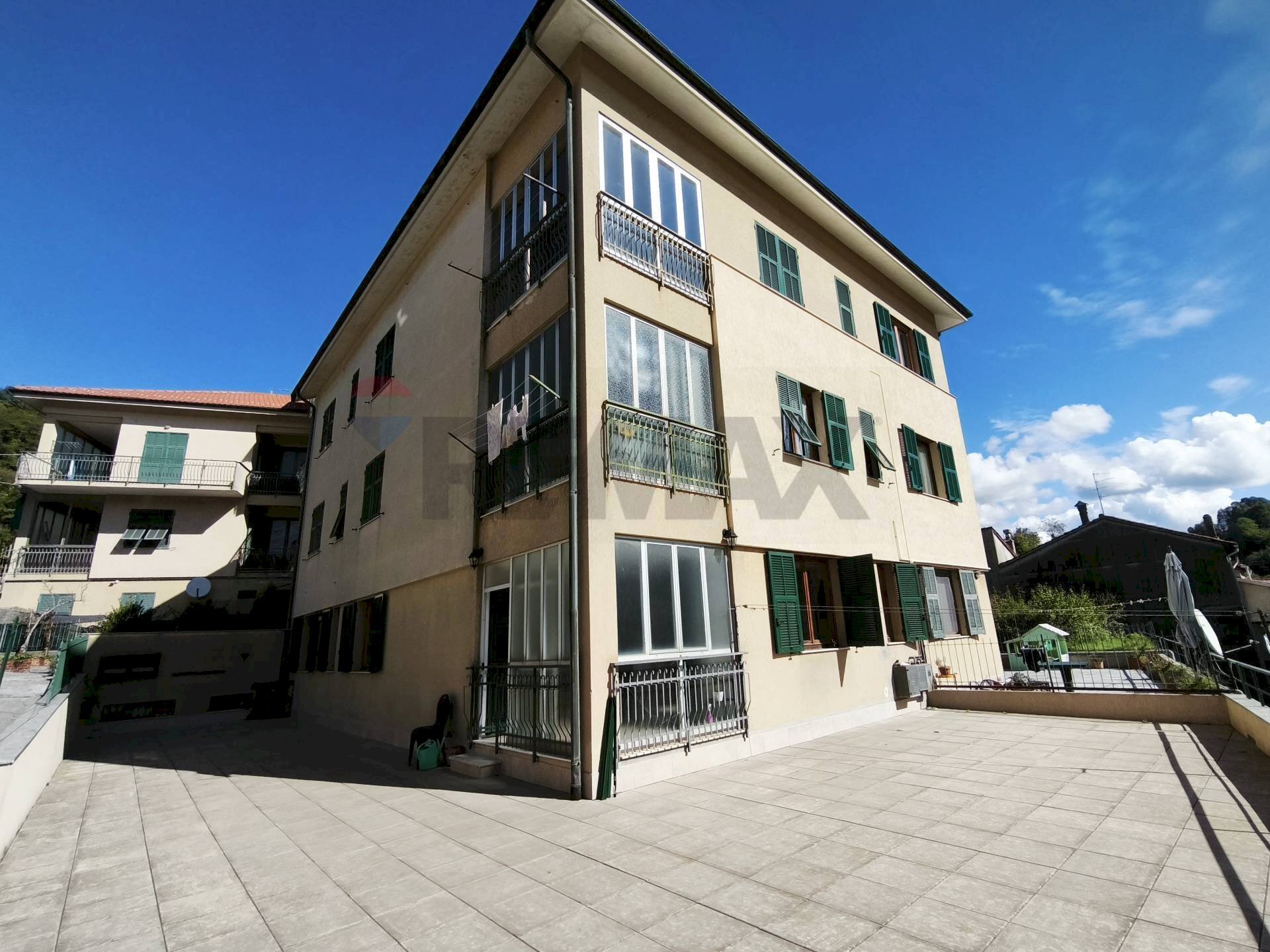Edificio all\'aperto - Quadrilocale via XXIV Dicembre
 
7, Altare - foto 1