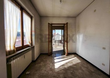 Stanza vuota - Quadrilocale via XXIV Dicembre
 
7, Altare - foto 9