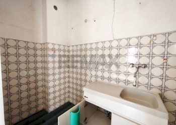 Bagno - Quadrilocale via XXIV Dicembre
 
7, Altare - foto 11