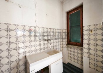 Bagno - Quadrilocale via XXIV Dicembre
 
7, Altare - foto 12