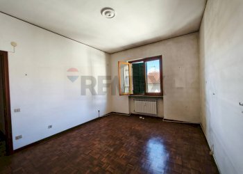 Stanza vuota - Quadrilocale via XXIV Dicembre
 
7, Altare - foto 28