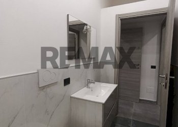 Bagno - Bilocale Via Marsala
 
11, Novara - foto 11