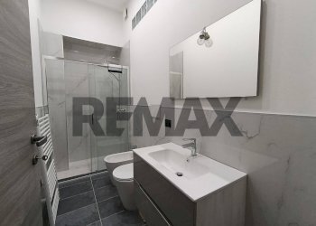 Bagno - Bilocale Via Marsala
 
11, Novara - foto 13