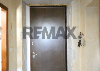 Hall / corridoio - Two-room apartment via san zeno
 
24, Garlasco - photo 58