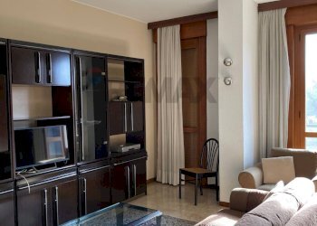 Soggiorno - Trilocale Viale Suzzani
 
8, Milano - foto 6