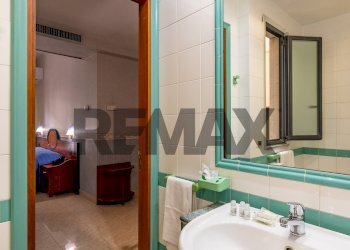 Bagno - Hotel Via gabriele dannunzio
54, Ragusa - photo 41