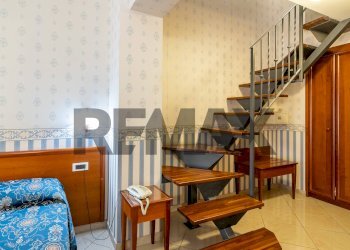 Scale - Hotel Via gabriele dannunzio
54, Ragusa - photo 72