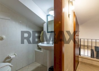 Bagno - Hotel Via gabriele dannunzio
54, Ragusa - photo 77