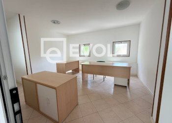 Foto 2 - Ufficio via Mulino Pevar
 
56, Buja - foto 2
