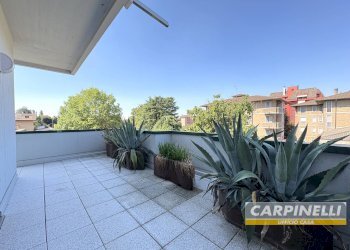 Foto 15 - Four-room apartment via Agnesi
 
1, Desio - photo 15