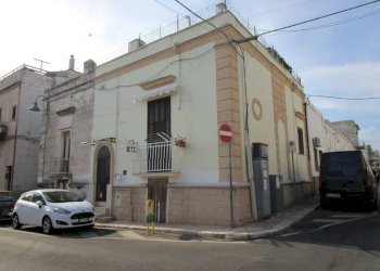Facciata - Casa indipendente Statte - foto 1