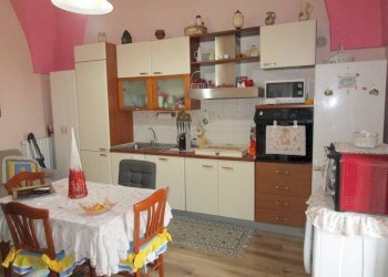 Cucina - Casa indipendente Statte - foto 4