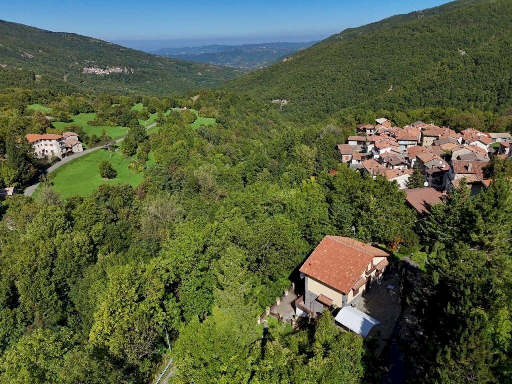 Vista - Villa Frazione Salogni, Fabbrica Curone - foto 3