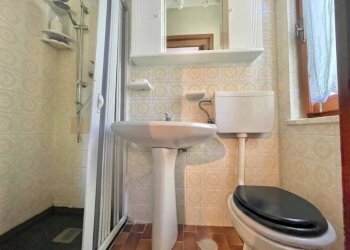 Bagno - Villa Frazione Salogni, Fabbrica Curone - foto 10