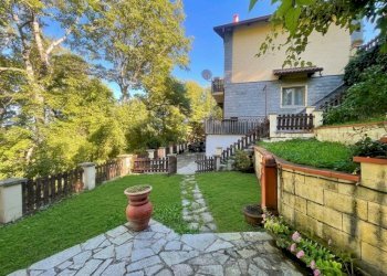 Giardino - Villa Frazione Salogni, Fabbrica Curone - foto 13