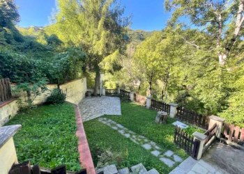 Giardino - Villa Frazione Salogni, Fabbrica Curone - foto 14