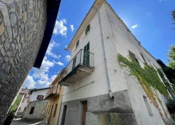 Facciata - Rustico Frazione Montecapraro, Fabbrica Curone - foto 1