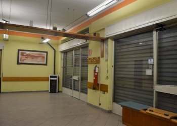 Interno non residenziale - Negozio via Giuseppe Giusti, 47, Somma Lombardo - foto 3