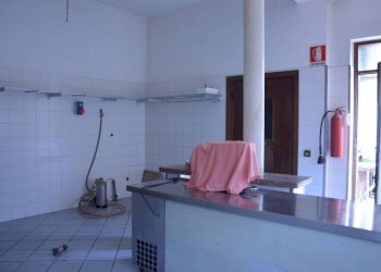 Interno non residenziale - Negozio via Giuseppe Giusti, 47, Somma Lombardo - foto 11