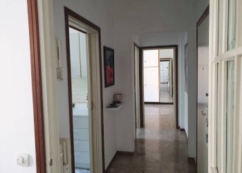 Corridoio - Three-room apartment via Eugenio Curiel, 5, Parma (neighborhood Cittadella) - photo 3