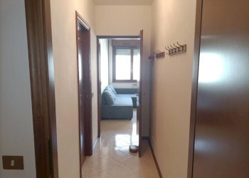 Corridoio - Three-room apartment piazza Aldo Palazzeschi, Parma - photo 15