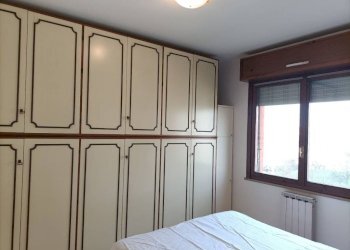 Camera da letto - Three-room apartment piazza Aldo Palazzeschi, Parma - photo 16