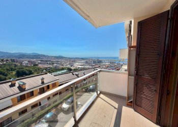 Terrazzo - Trilocale viale Villa Gavotti, Genova (zona Pegli) - foto 2