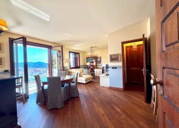 Salone - Trilocale viale Villa Gavotti, Genova (zona Pegli) - foto 4