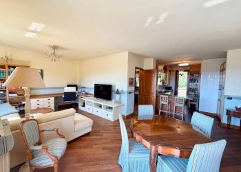 Salone - Trilocale viale Villa Gavotti, Genova (zona Pegli) - foto 5