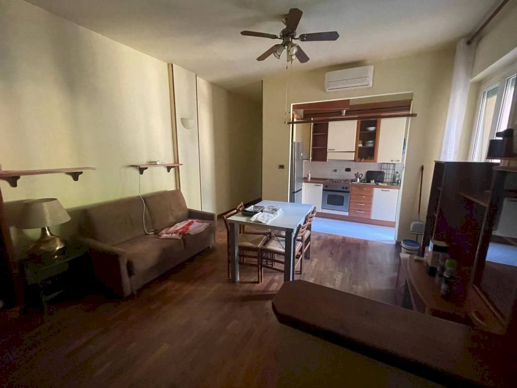 Soggiorno - Appartamento salita Brasile, Genova (zona Bolzaneto) - foto 1