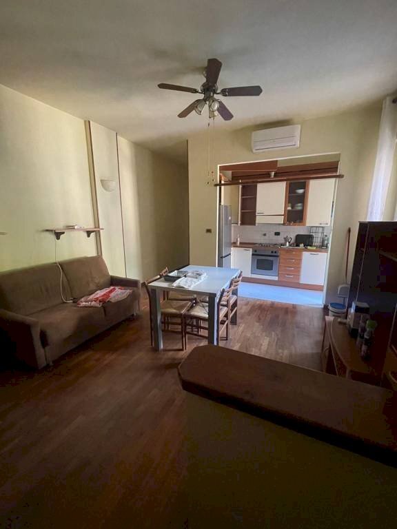 Soggiorno - Appartamento salita Brasile, Genova (zona Bolzaneto) - foto 3