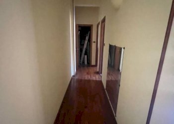 Corridoio - Appartamento salita Brasile, Genova (zona Bolzaneto) - foto 9