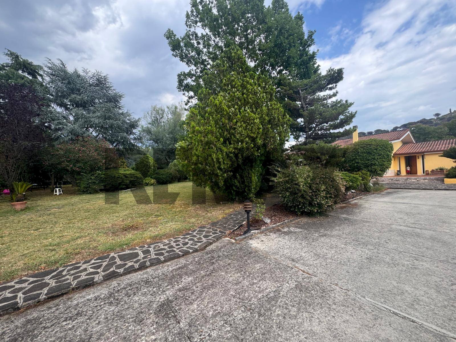 Giardino - Casa indipendente Via Casilina Sud
61, Cassino - foto 2