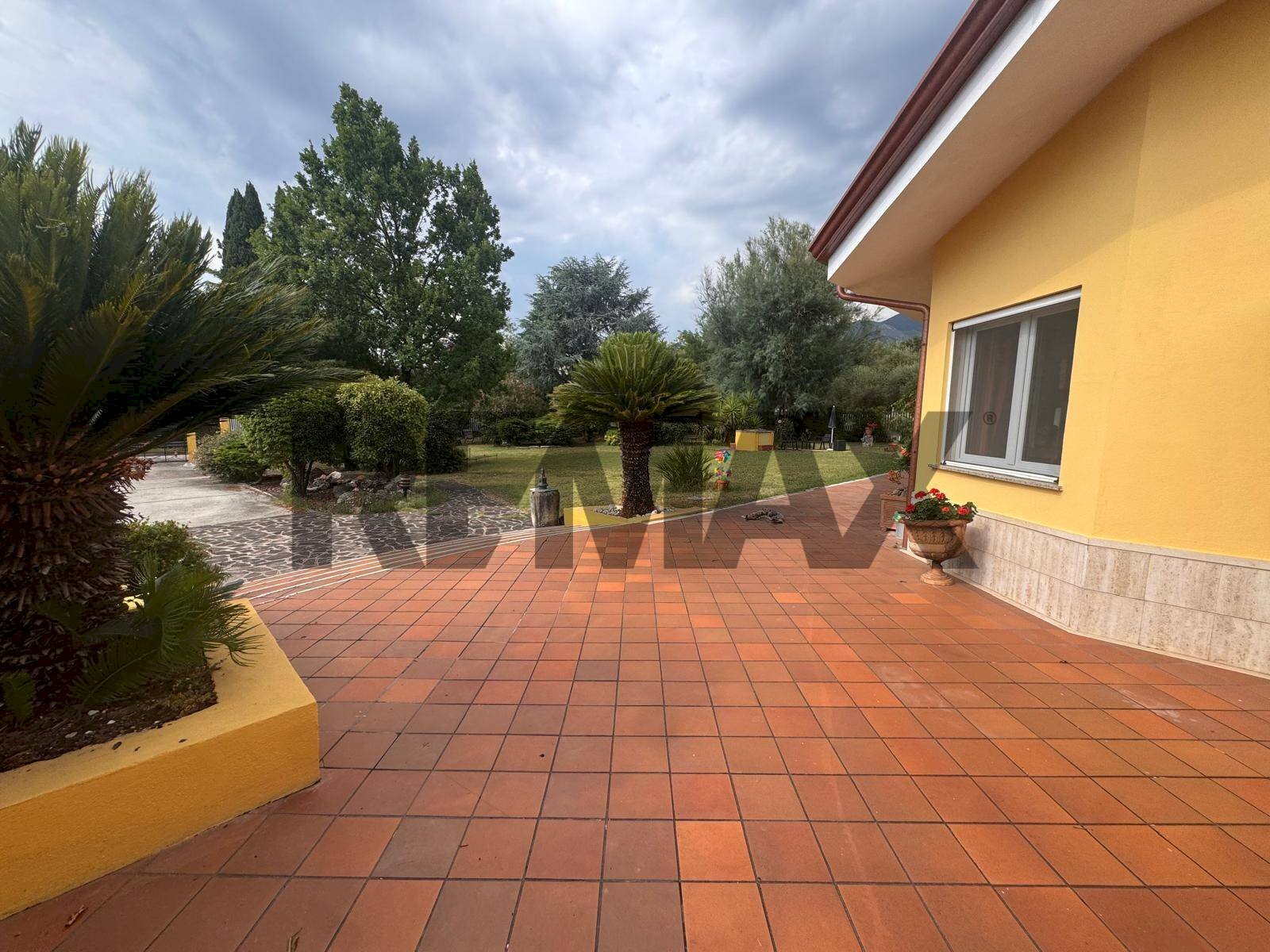 Terrazza - Casa indipendente Via Casilina Sud
 
61, Cervaro - foto 1