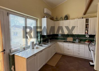 Cucina - Casa indipendente Via Casilina Sud
 
61, Cervaro - foto 37
