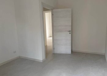 Camera da letto - Appartamento breda, 45, Sesto San Giovanni - foto 13