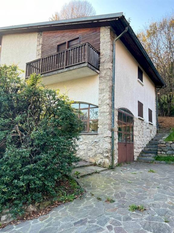 Facciata - Villa via MASSIMO D'AZEGLIO, 4, Ballabio - photo 1