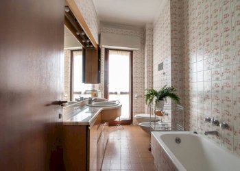 Bagno - Four-room apartment via XXIV Maggio, 1, Sesto San Giovanni - photo 49