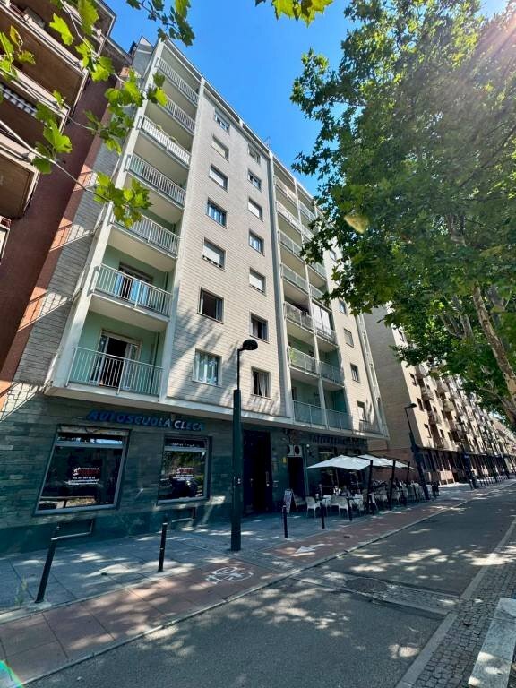 Facciata - Appartamento corso Francia, 54, Torino (zona San Donato) - foto 1