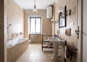 Bagno - Appartamento corso Francia, 54, Torino (zona San Donato) - foto 24