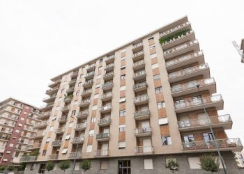 Facciata - Two-room apartment via Filadelfia, 122, Torino (neighborhood Santa Rita) - photo 3