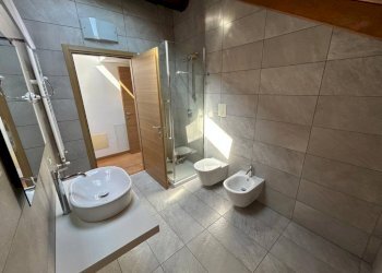 Bagno - Three-room apartment via Luigi Cislaghi, 21, Milano (neighborhood Precotto) - photo 17