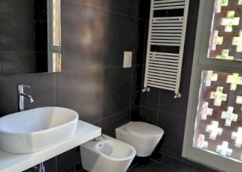 Bagno - Trilocale via Luigi Cislaghi, 21, Milano (zona Precotto) - foto 10