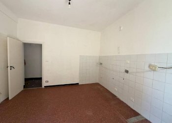 Cucina - Trilocale via Pasquale Berghini, Genova (zona Marassi) - foto 5