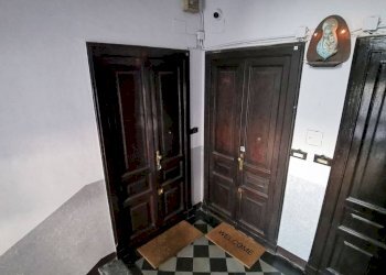 Interno palazzo - Two-room apartment via Alba, 3, Torino (neighborhood Lingotto) - photo 41