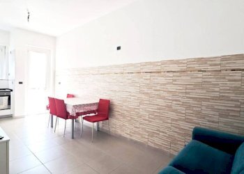 Salone - Appartamento via Barletta, 83, Torino (zona Santa Rita) - foto 2