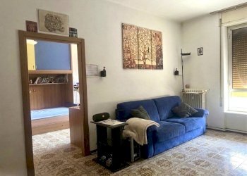 Interno appartamento - Trilocale via degli Ortolani, Bologna (zona Mazzini) - foto 2