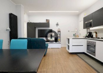 Disimpegno - Trilocale via Beato Giuseppe Cafasso, 22, Torino (zona Madonna del Pilone) - foto 1